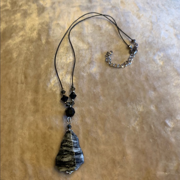 Snowflake Obsidian Pendant Black Bead Necklace - Picture 7 of 9